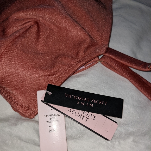 Victoria's Secret One-Piece - Picture 3 of 16